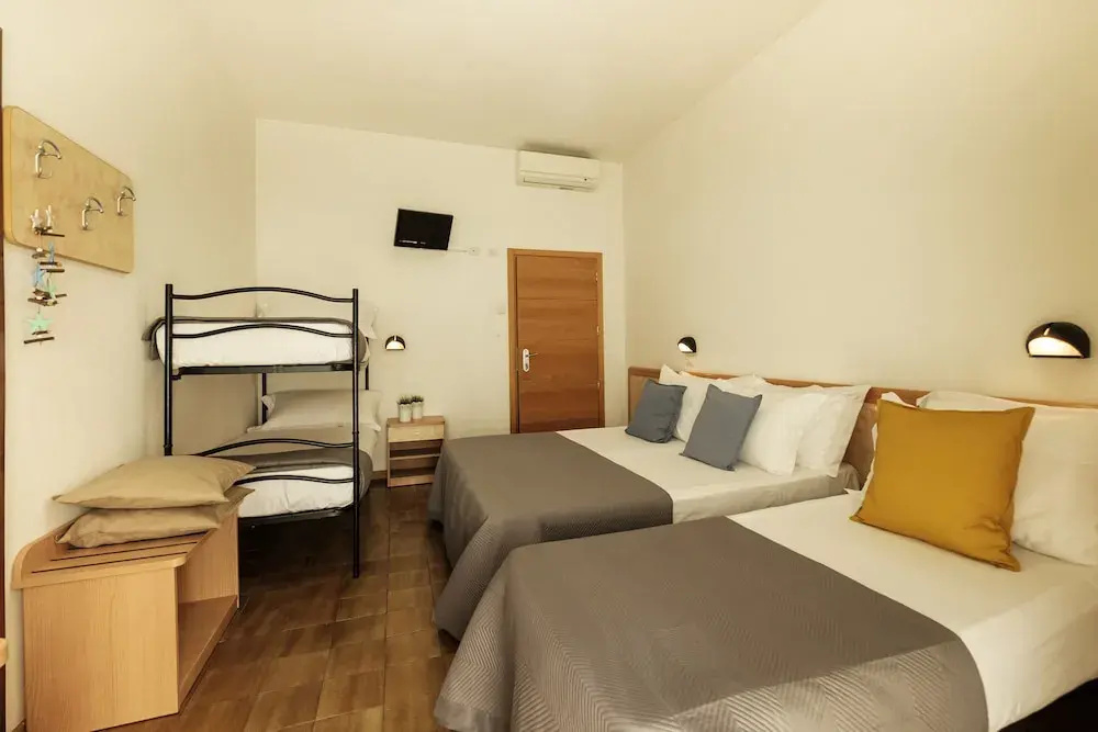 Photo - Hotel Oceanic