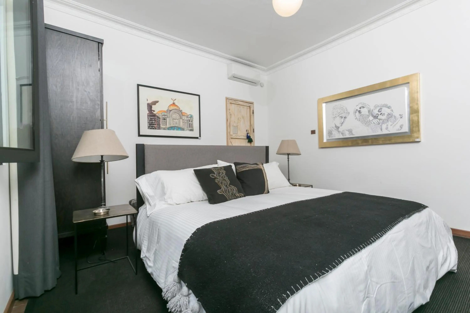 Photo - Orchid House Mexico City