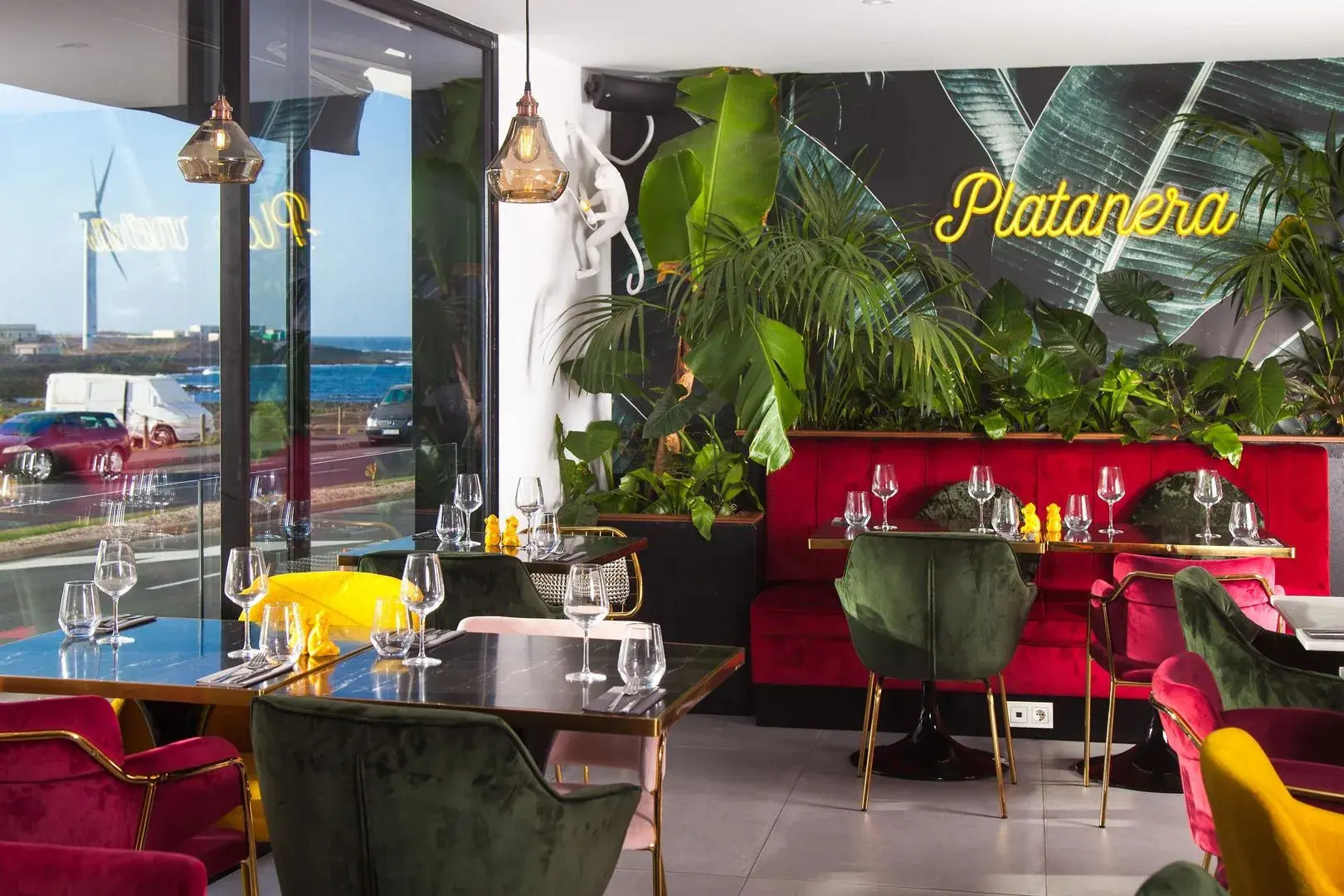 Photo - Bristol Sunset Beach - Holiday Apartments