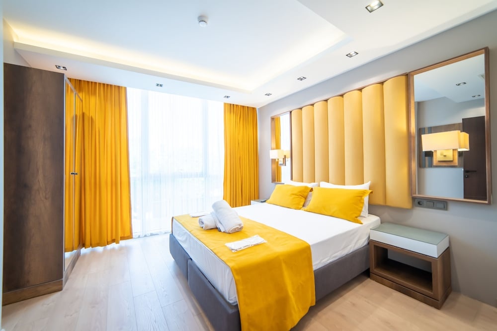 Garden Room Suit Hotel