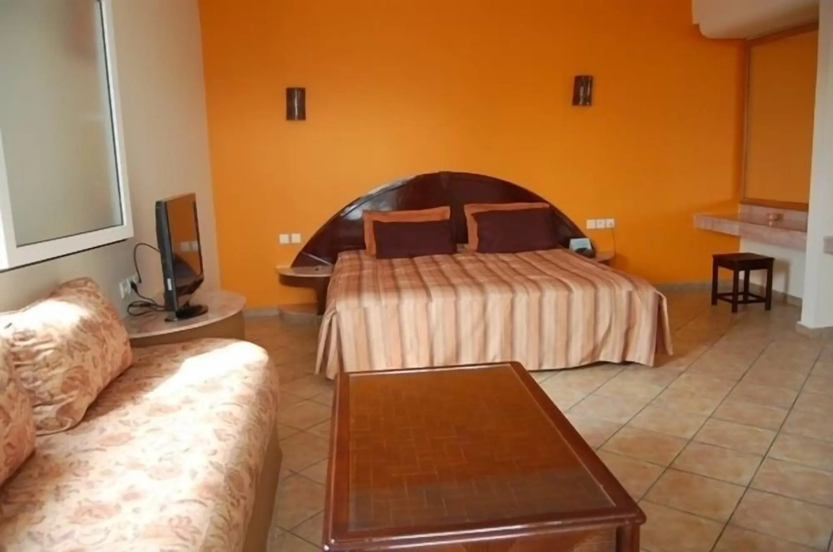 Foto - Intouriste Hôtel & Suites