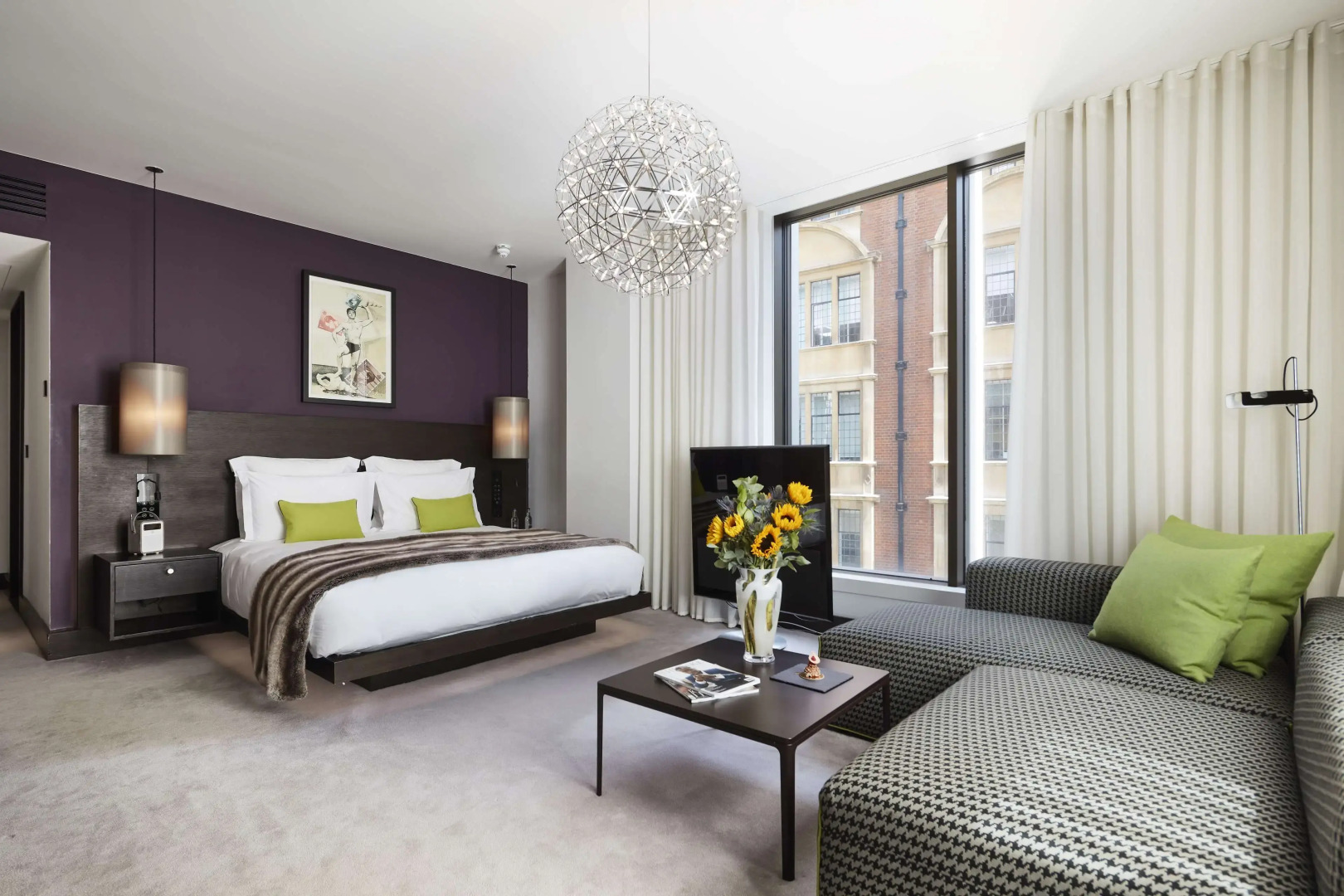 Photo - South Place Hotel