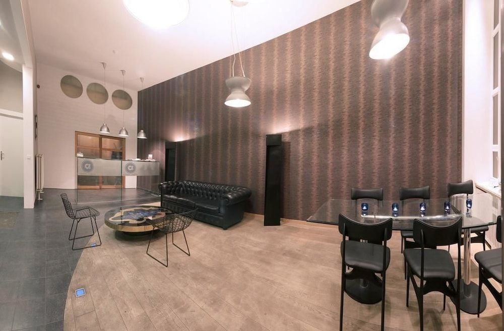 Photo - Alpha Hotel