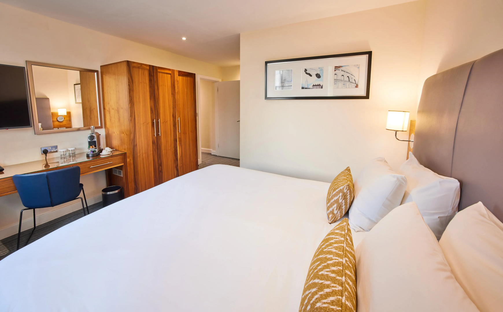 Photo - Thistle London Heathrow Terminal 5