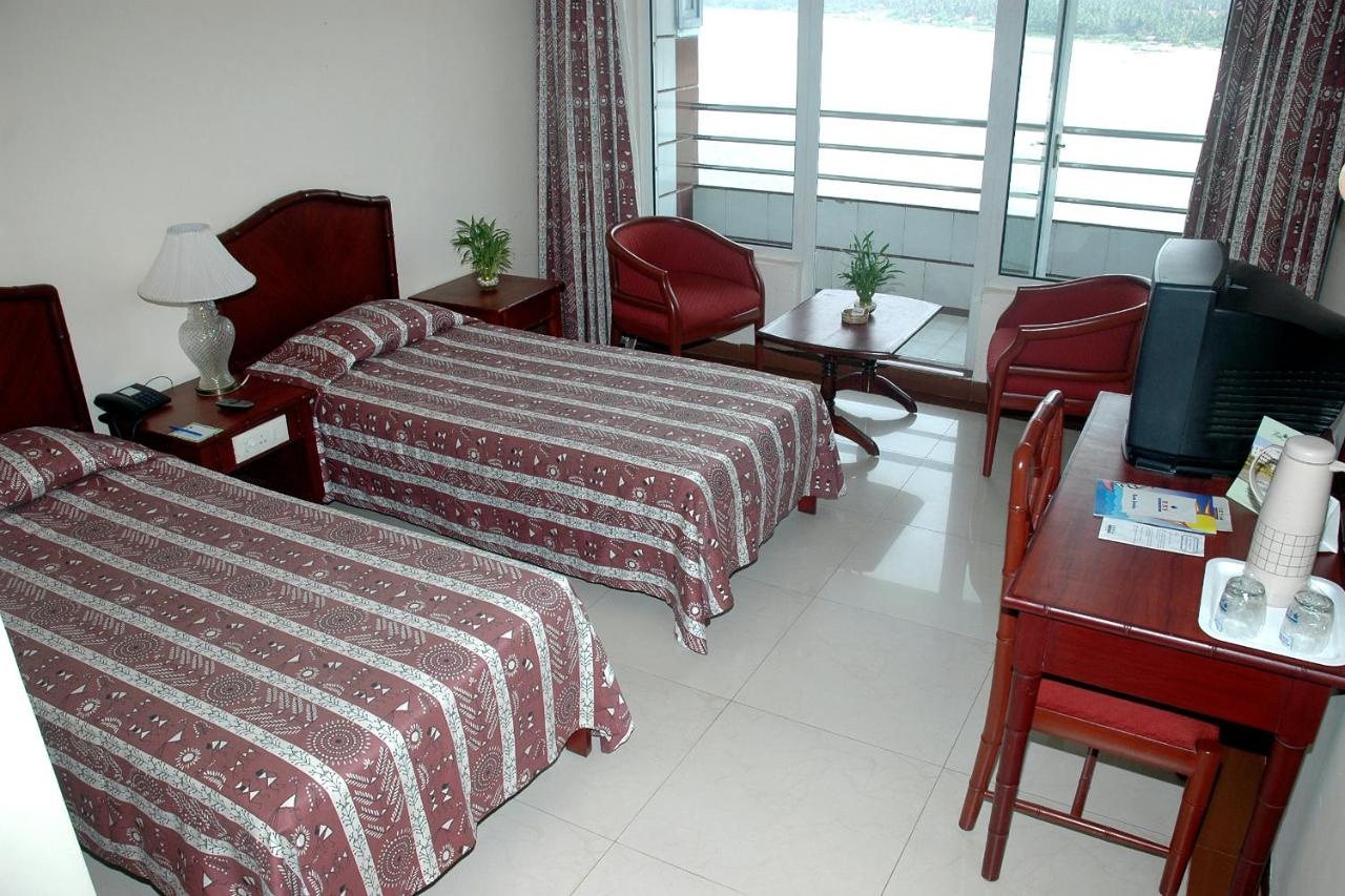 RNS Residency Sea View