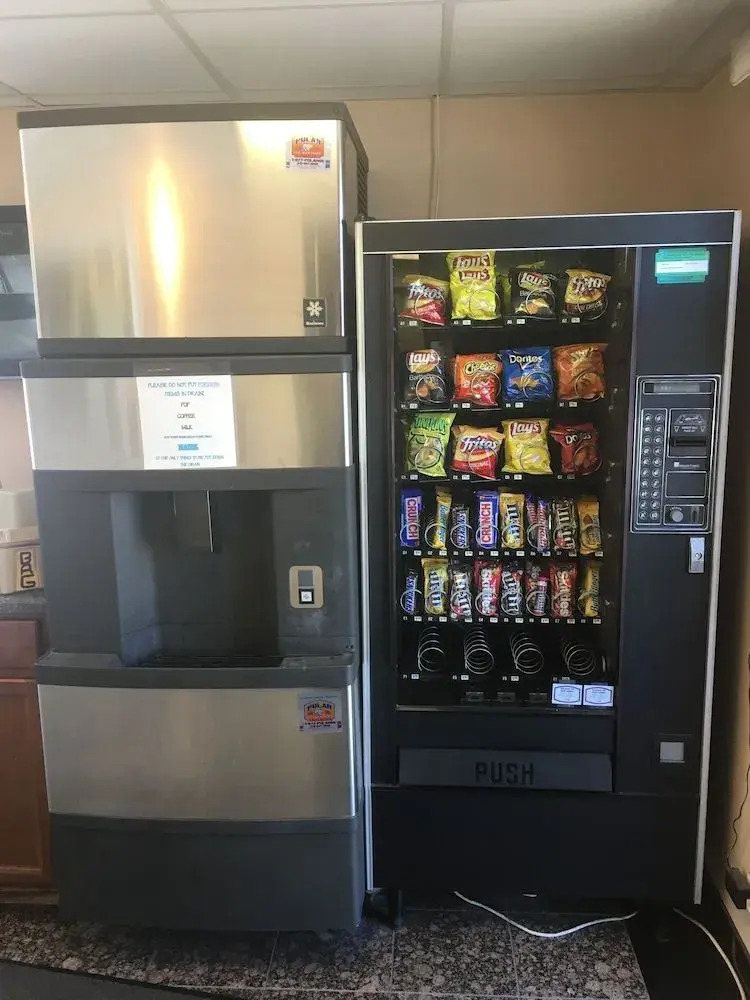 Photo - Midway Inn & Suites