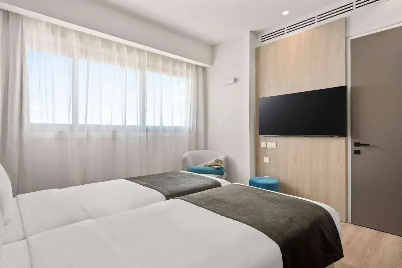 Foto - Mercure Larnaca Finikoudes Beach