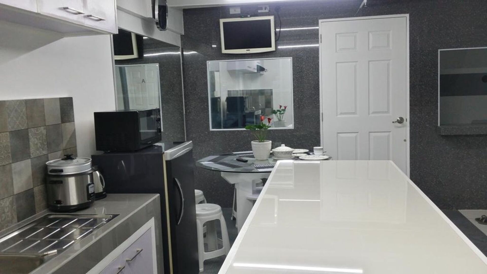 Foto - ERVORUTO HOSTEL 23 Makati