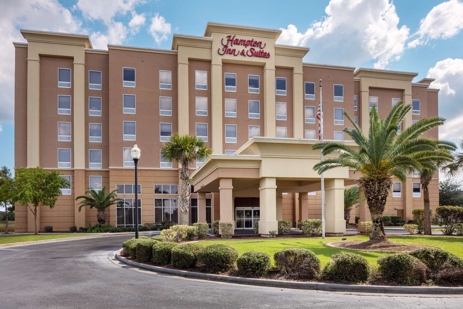 Photo - Hampton Inn & Suites Savannah - I-95 South - Gateway