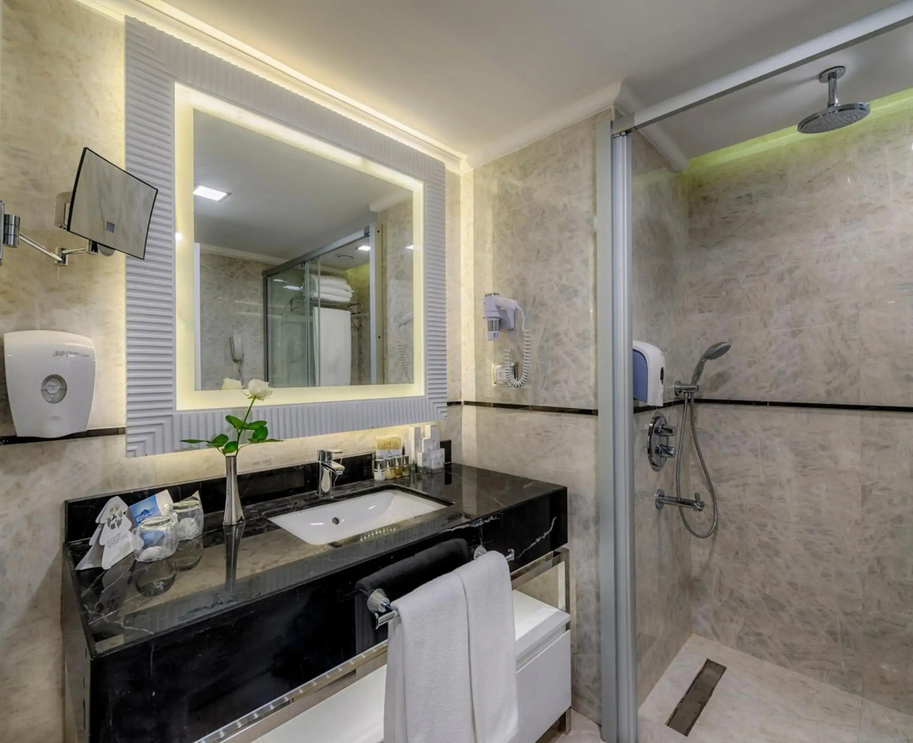 Foto - Dobedan Exclusive Hotel & Spa ''Ex Brand Alva Donna Exclusive Hotel & Spa''