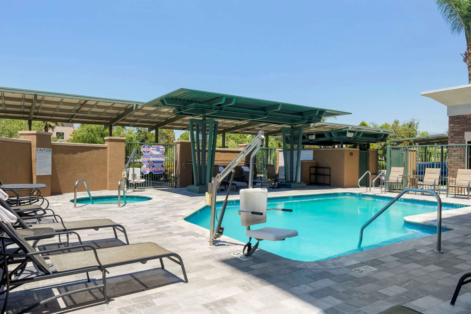 Photo - Comfort Suites Ontario Airport Convention Center