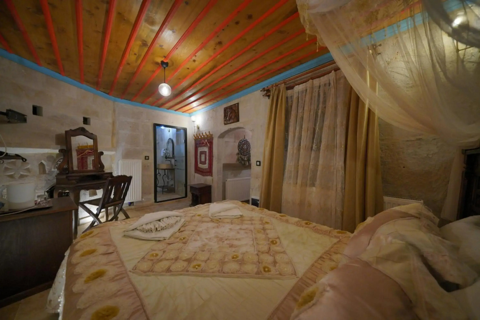 Photo - Travel Inn Cave Hotel