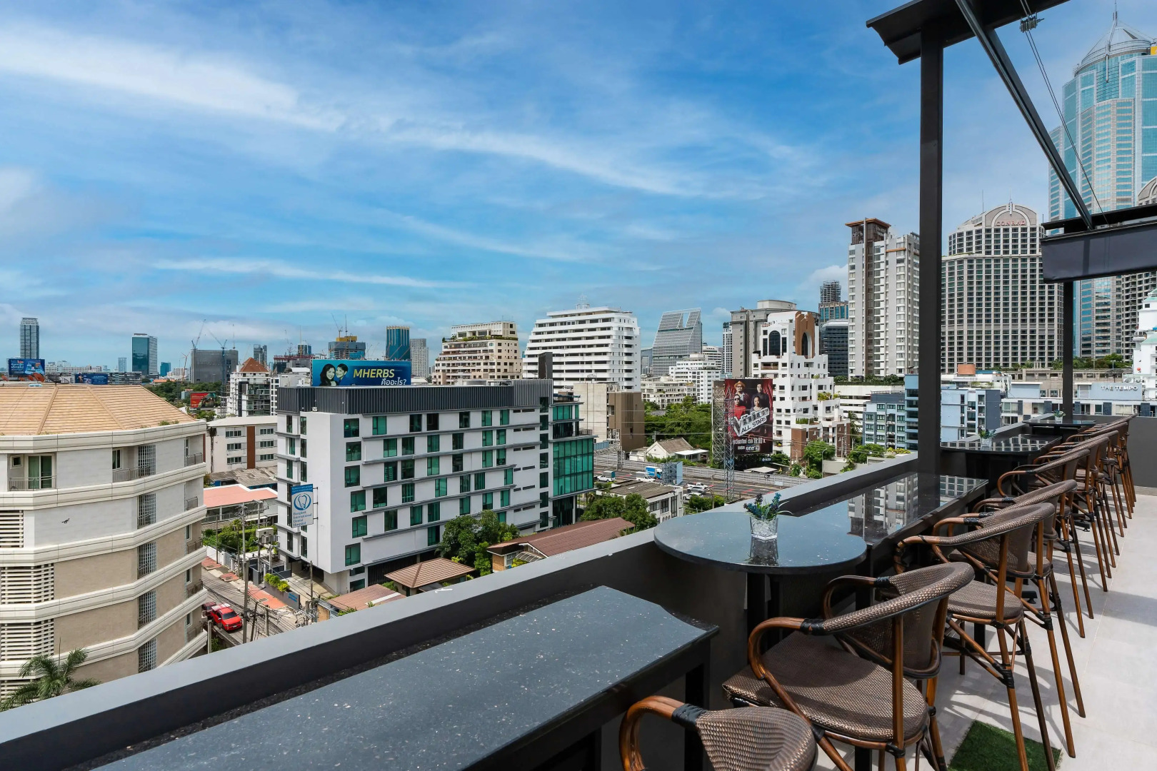 Photo - SureStay Plus by Best Western Sukhumvit 2