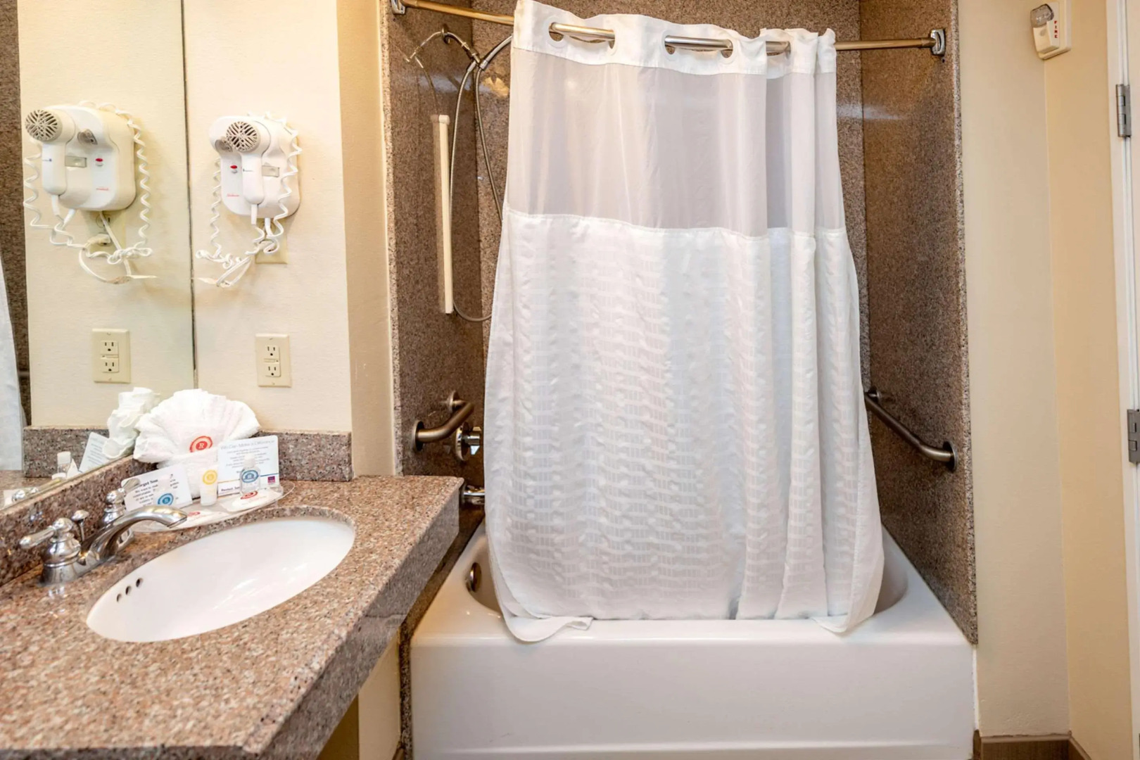 Photo - Comfort Suites Houston near Medical Center- NRG Stadium