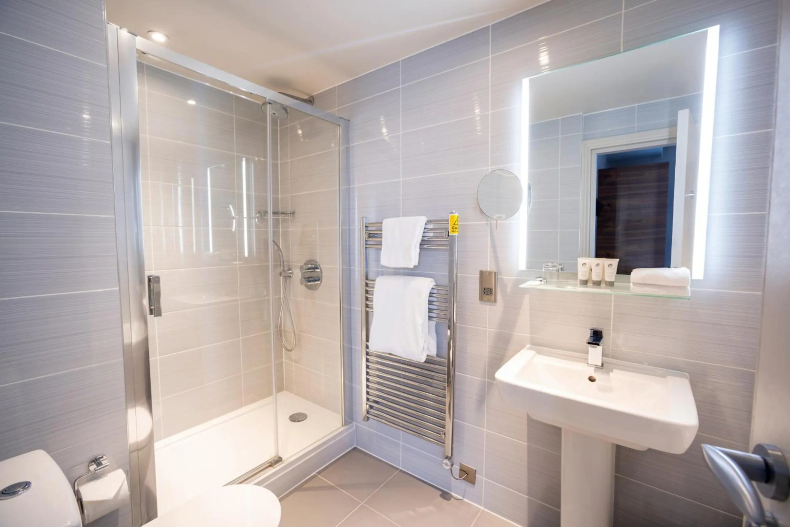 Photo - The Lensbury Resort