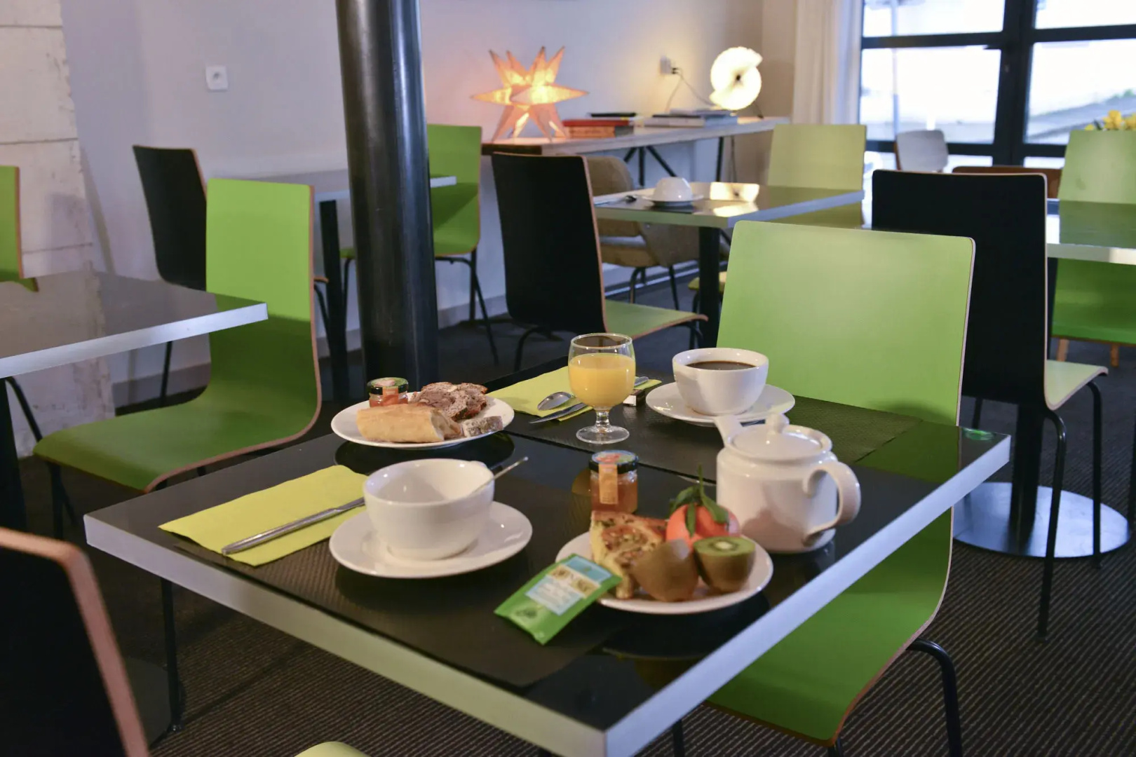 Photo - Accostage Hotel