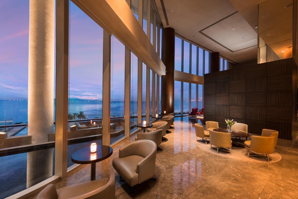 Photo - Conrad Manila