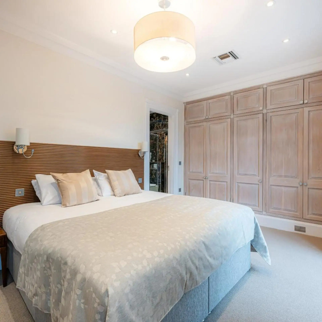Photo - Fountain House Apartments - Hyde Park, London