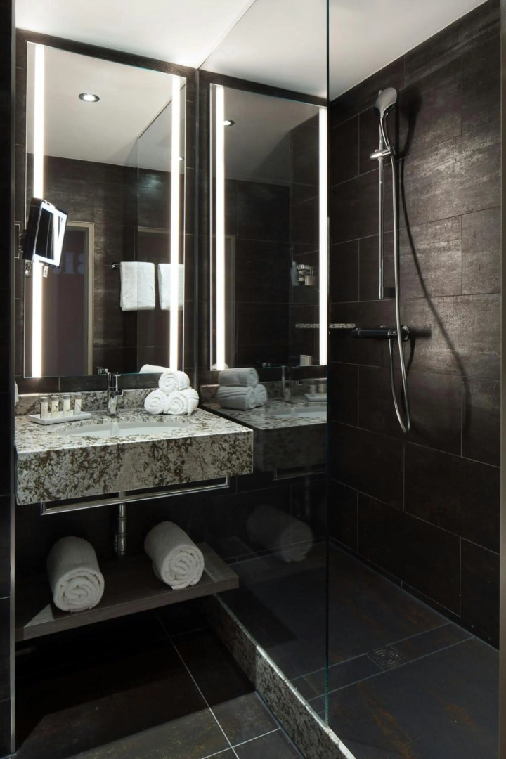 Photo - Renaissance Hamburg Hotel