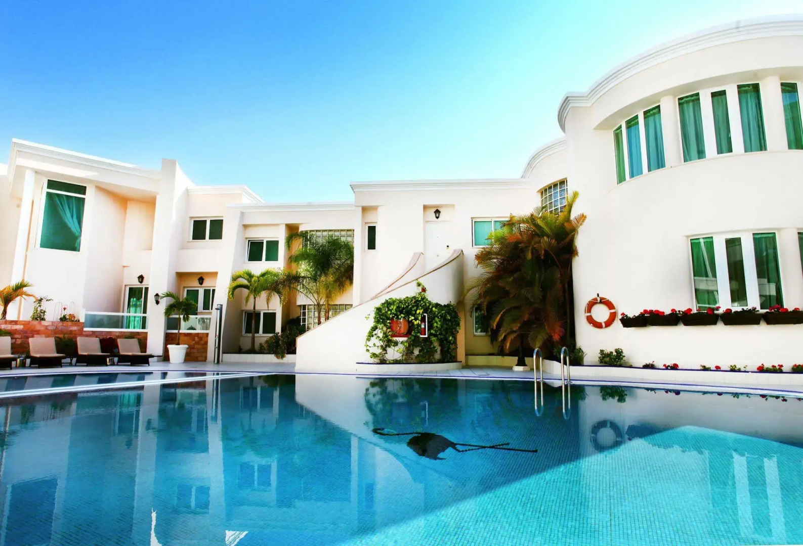 Photo - Flamingo Suites Boutique Hotel