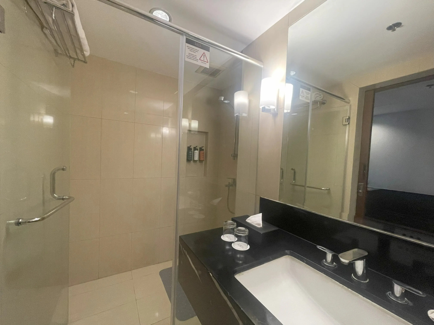 Photo - Luxent Hotel