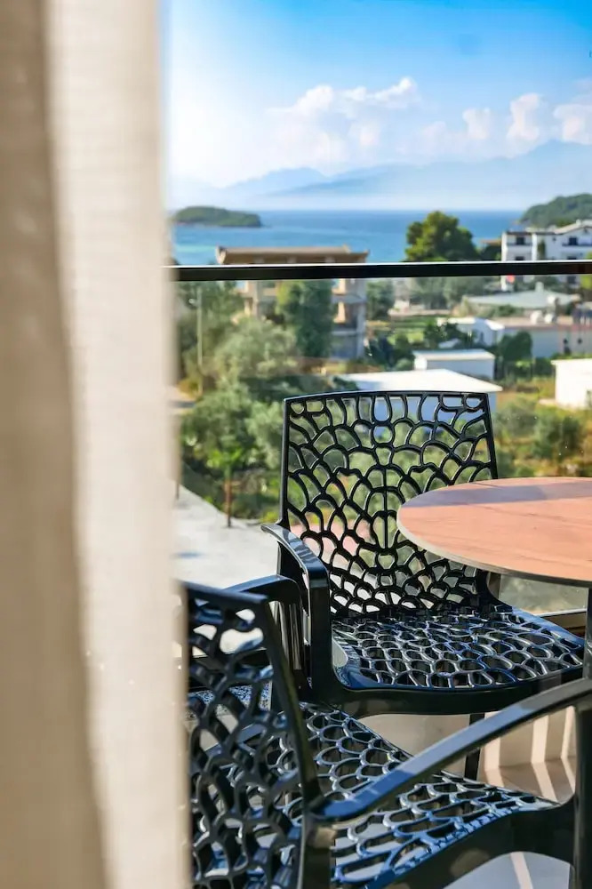 Photo - Sunlight Hotel