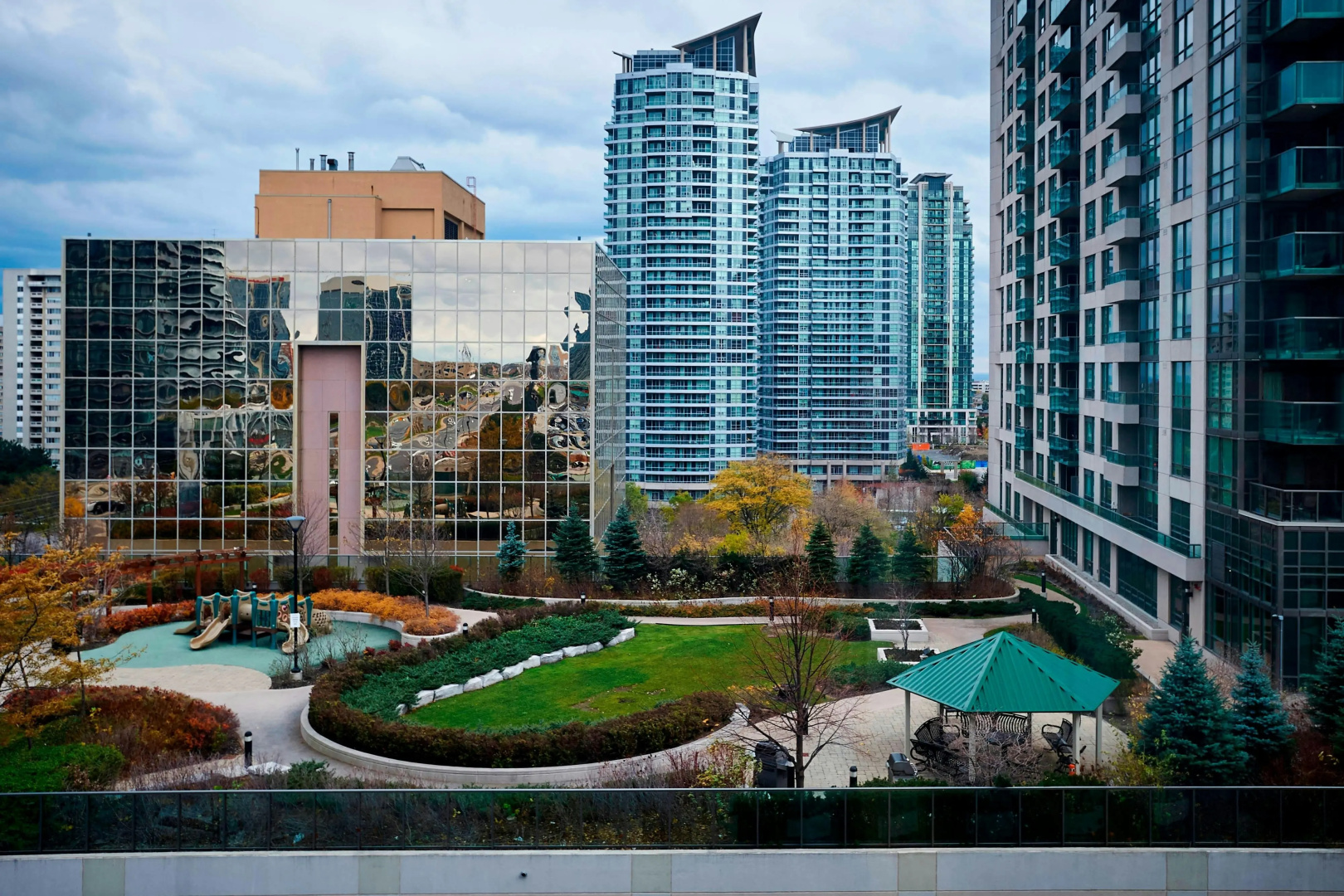 Foto - Novotel Toronto Mississauga CTR -  Leaving Accor Network 1OCT19