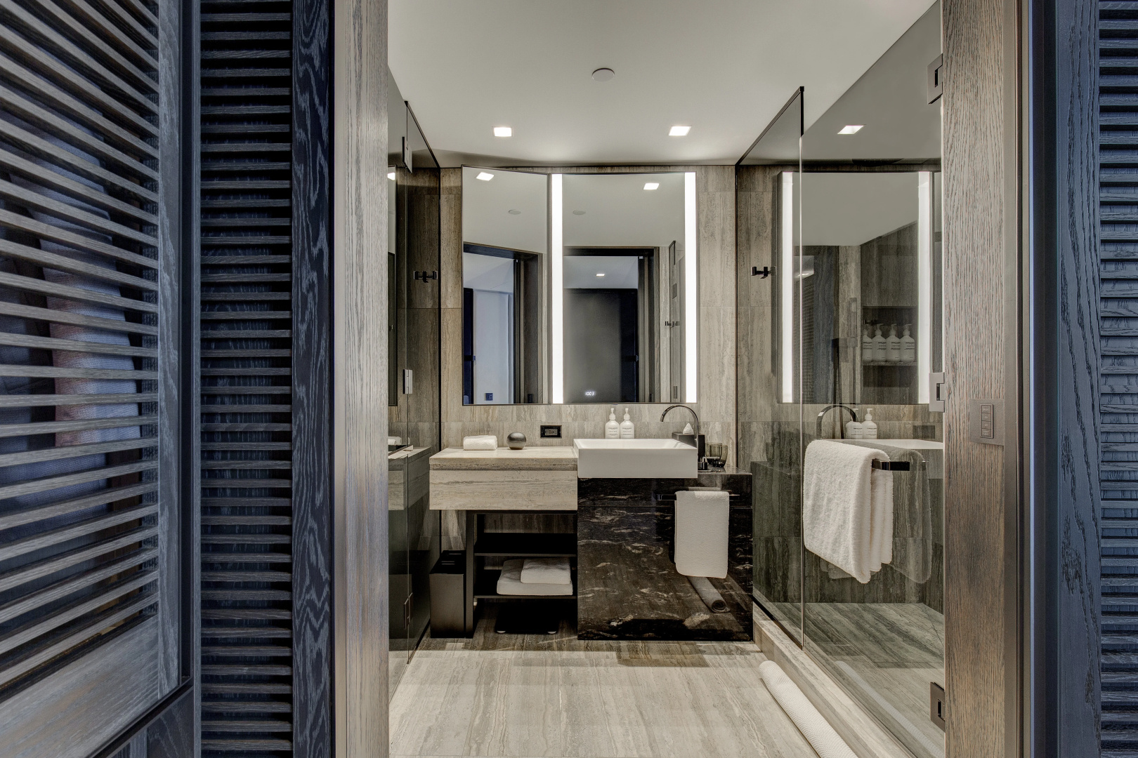 Photo - Equinox Hotel New York