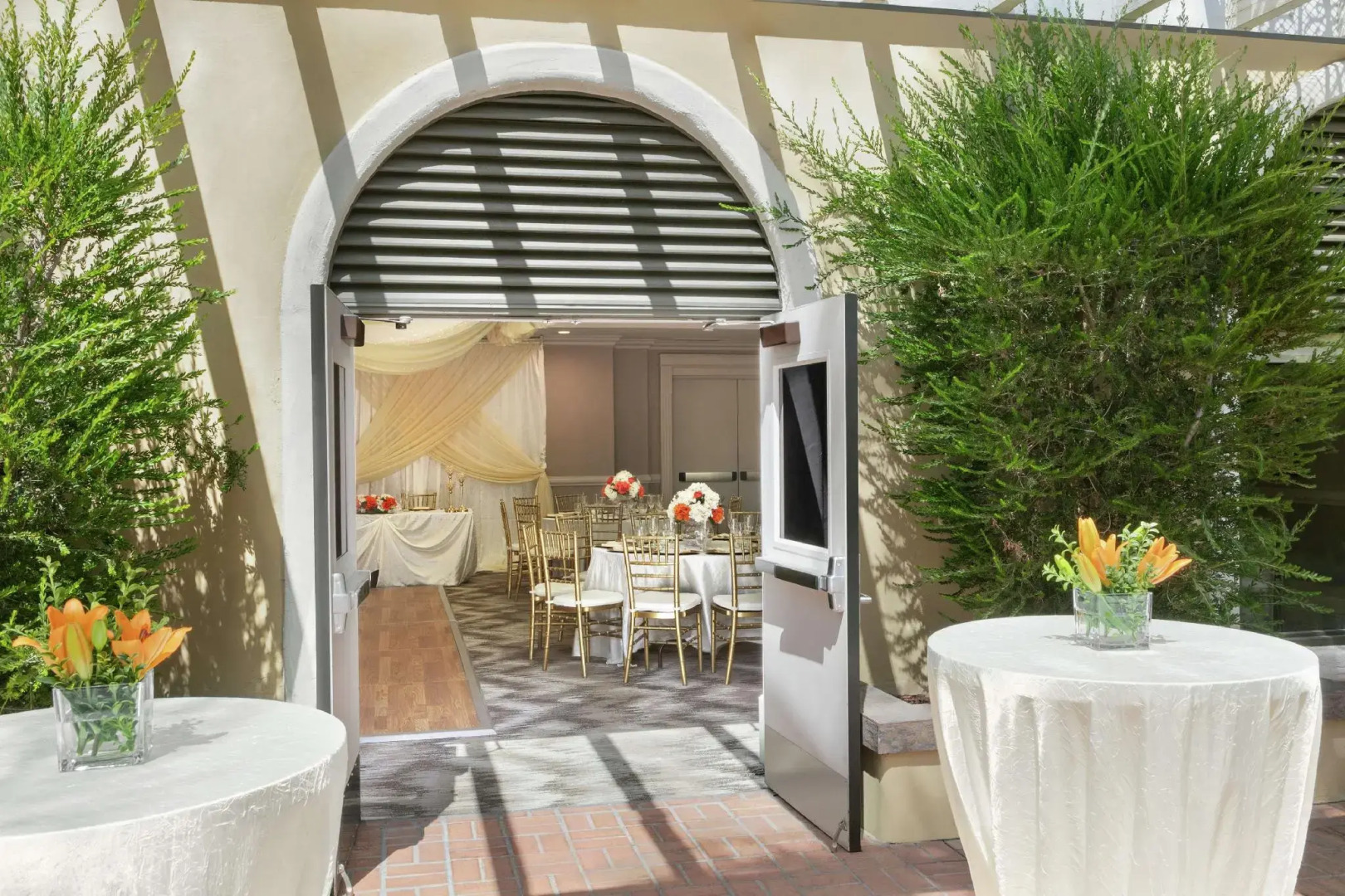 Photo - Embassy Suites by Hilton Los Angeles Downey