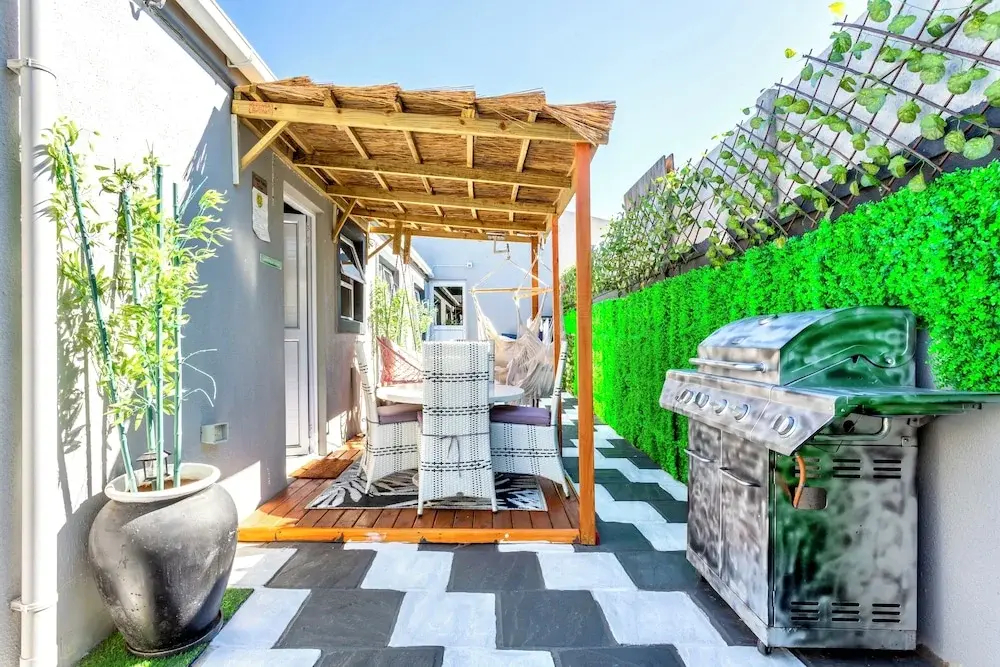 Photo - Caline VIP Luxury Jacuzzi &, Swimming Pool MEWS