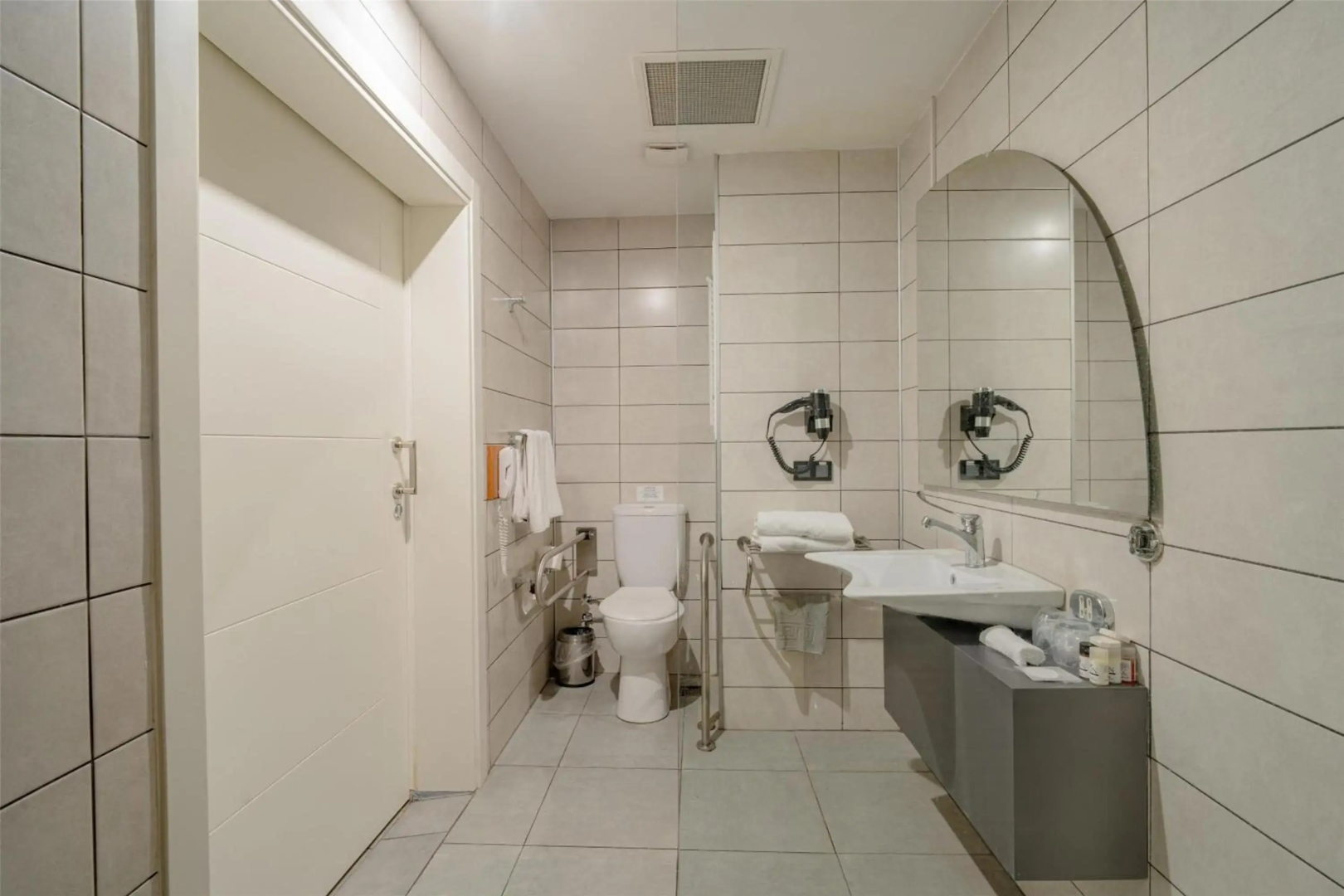 Photo - Best Western Izmir Hotel
