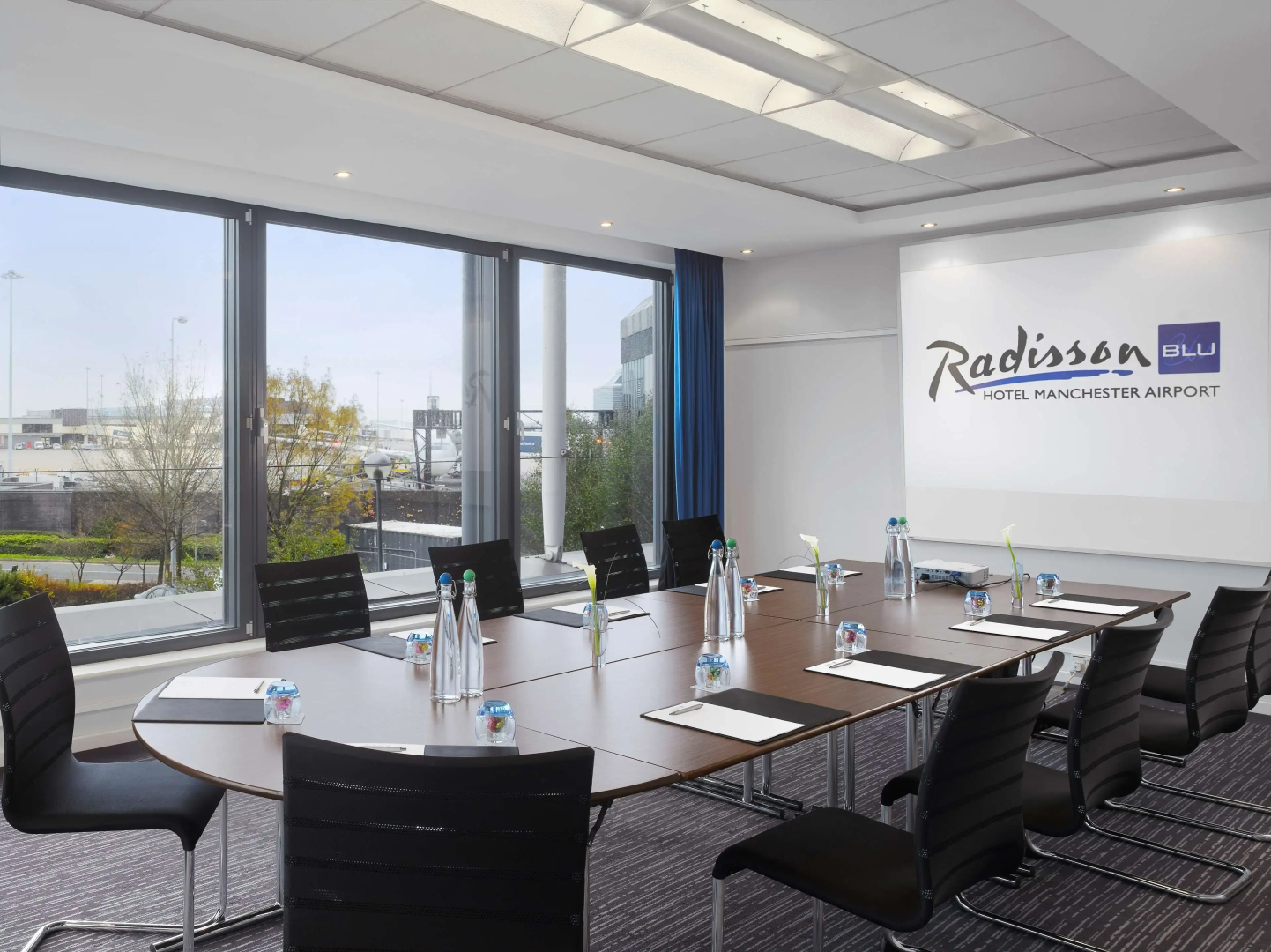 Photo - Radisson Blu Manchester Airport