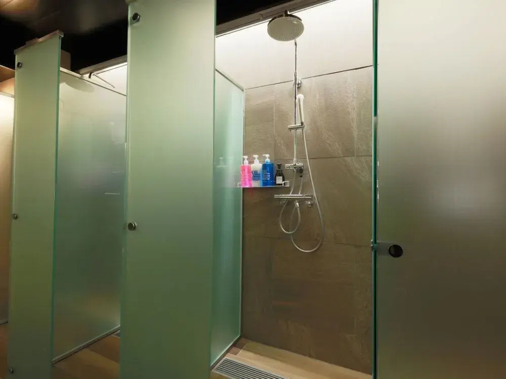 Photo - Rembrandt Cabin & Spa Shimbashi - Caters to Men