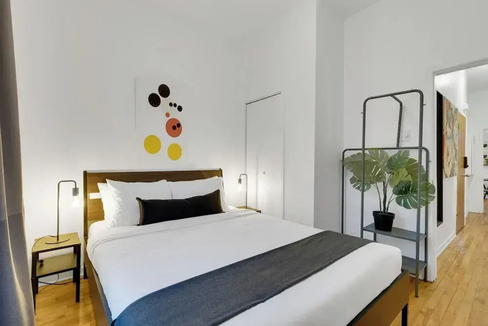 Photo - LiV MTL Avenue