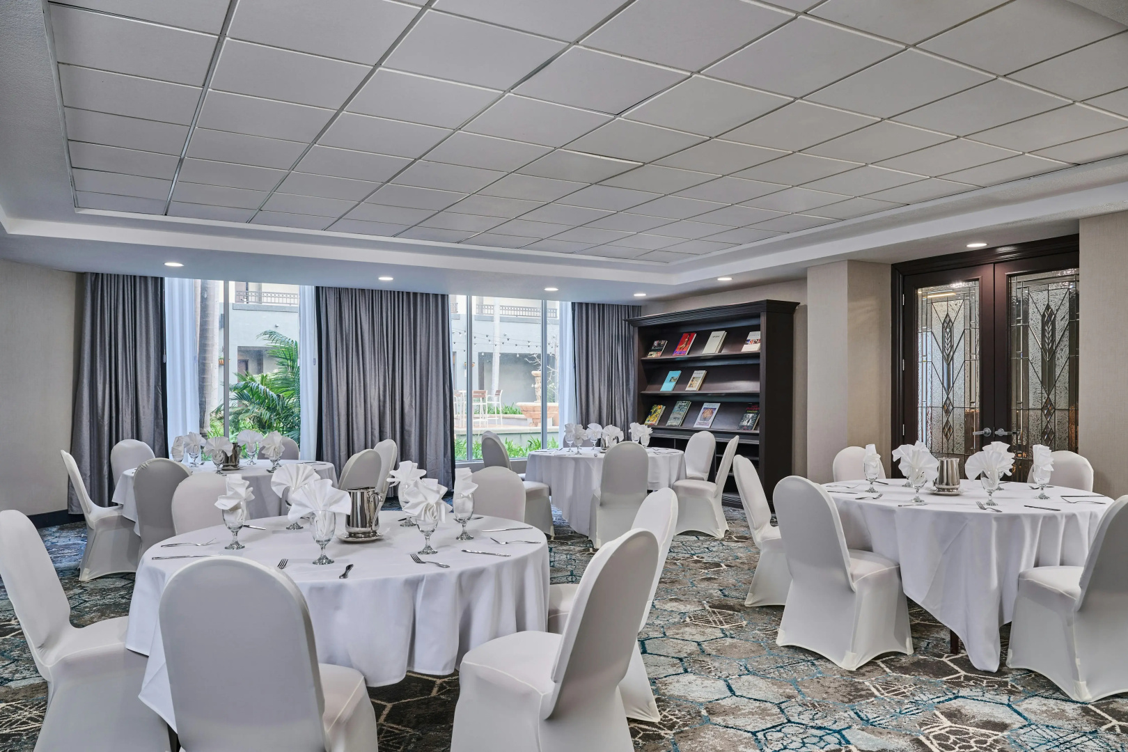 Foto - DoubleTree by Hilton Chatsworth