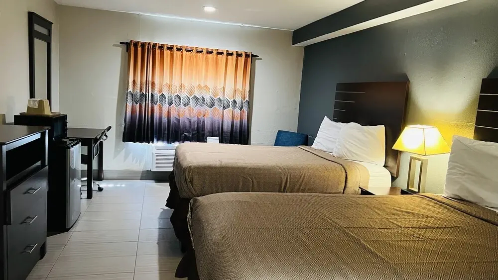 Photo - Regency Inn & Suites Houston East I 10