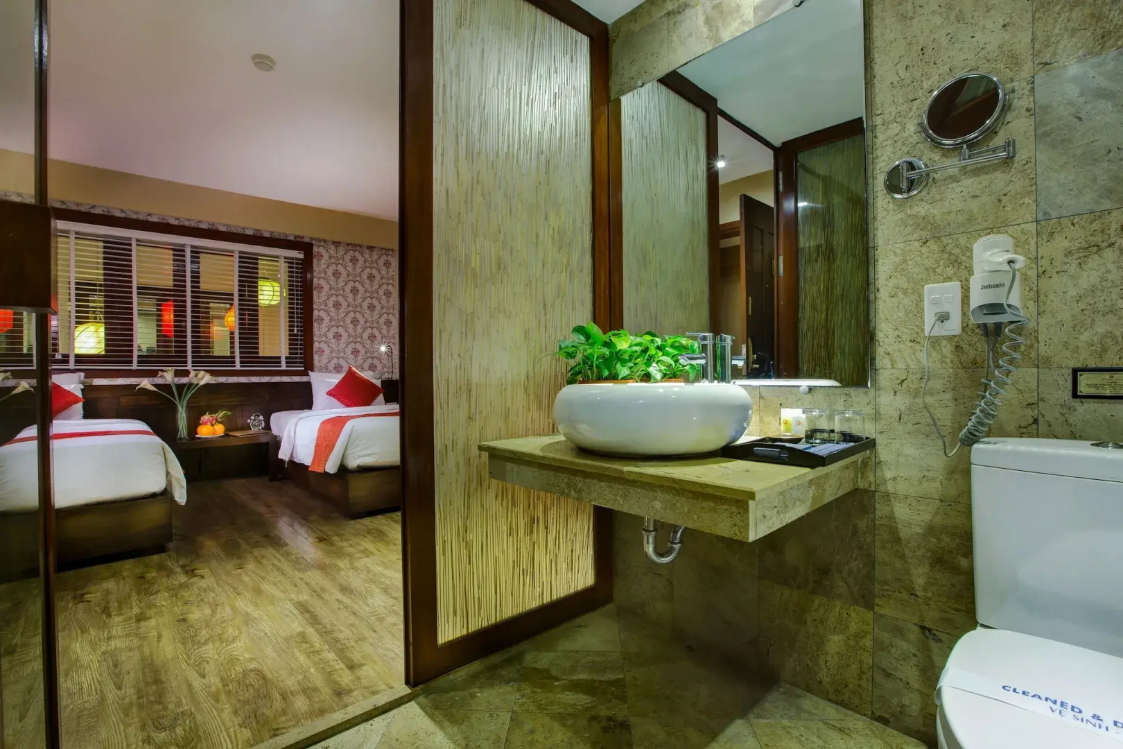 Photo - Oriental Suites Hotel & Spa