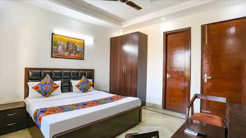 Hotel 79