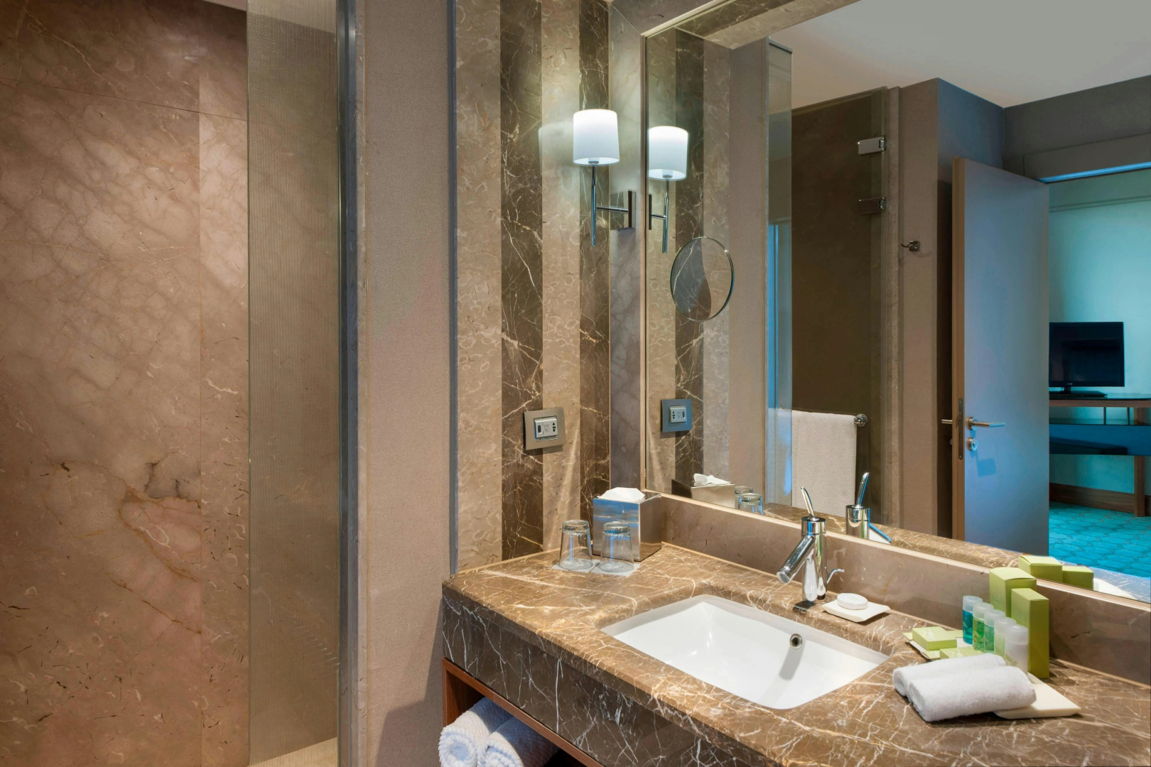 Foto - Renaissance Istanbul Polat Bosphorus Hotel