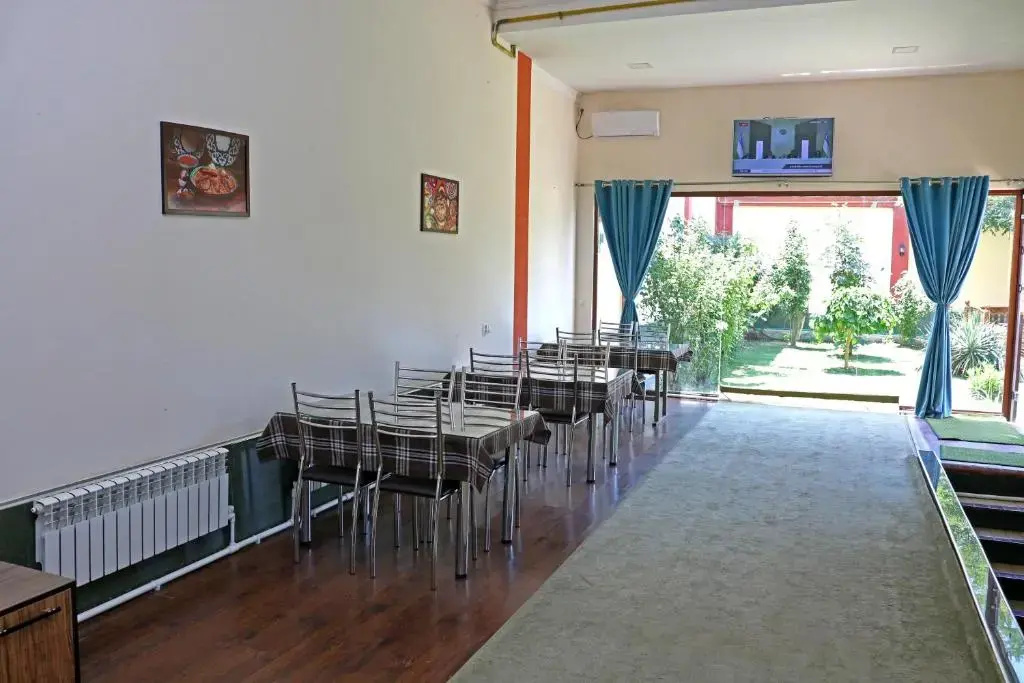 Photo - Chinor Garden Hotel