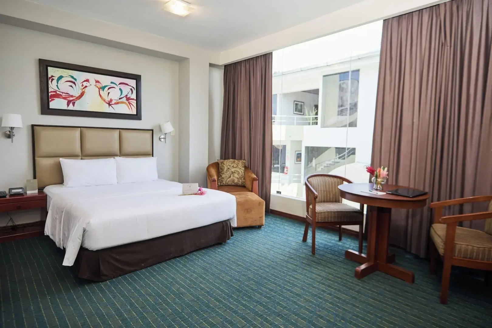 Photo - El Dorado Classic Hotel