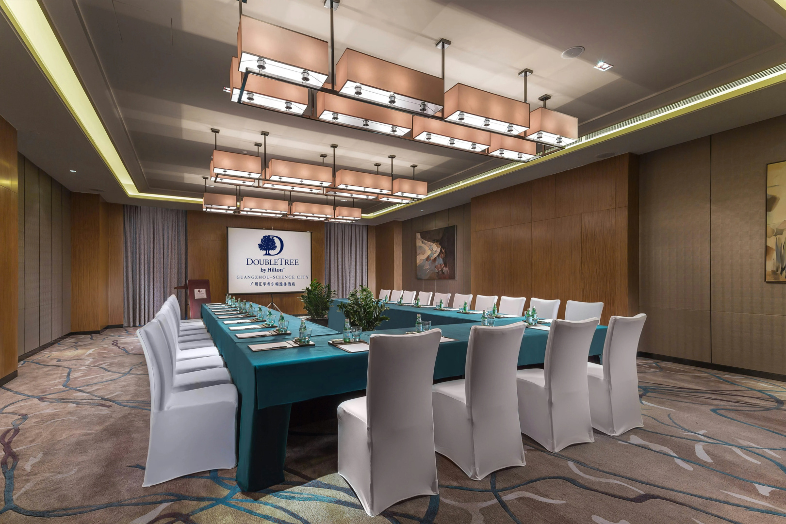 Photo - DoubleTree by Hilton Guangzhou Science City-Free Shuttle Bus Service During Canton Fair Period