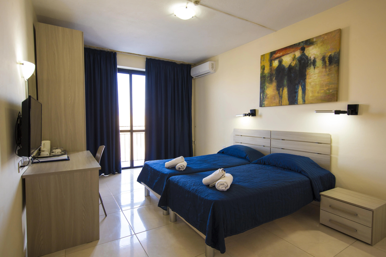 Photo - Relax Inn Hotel