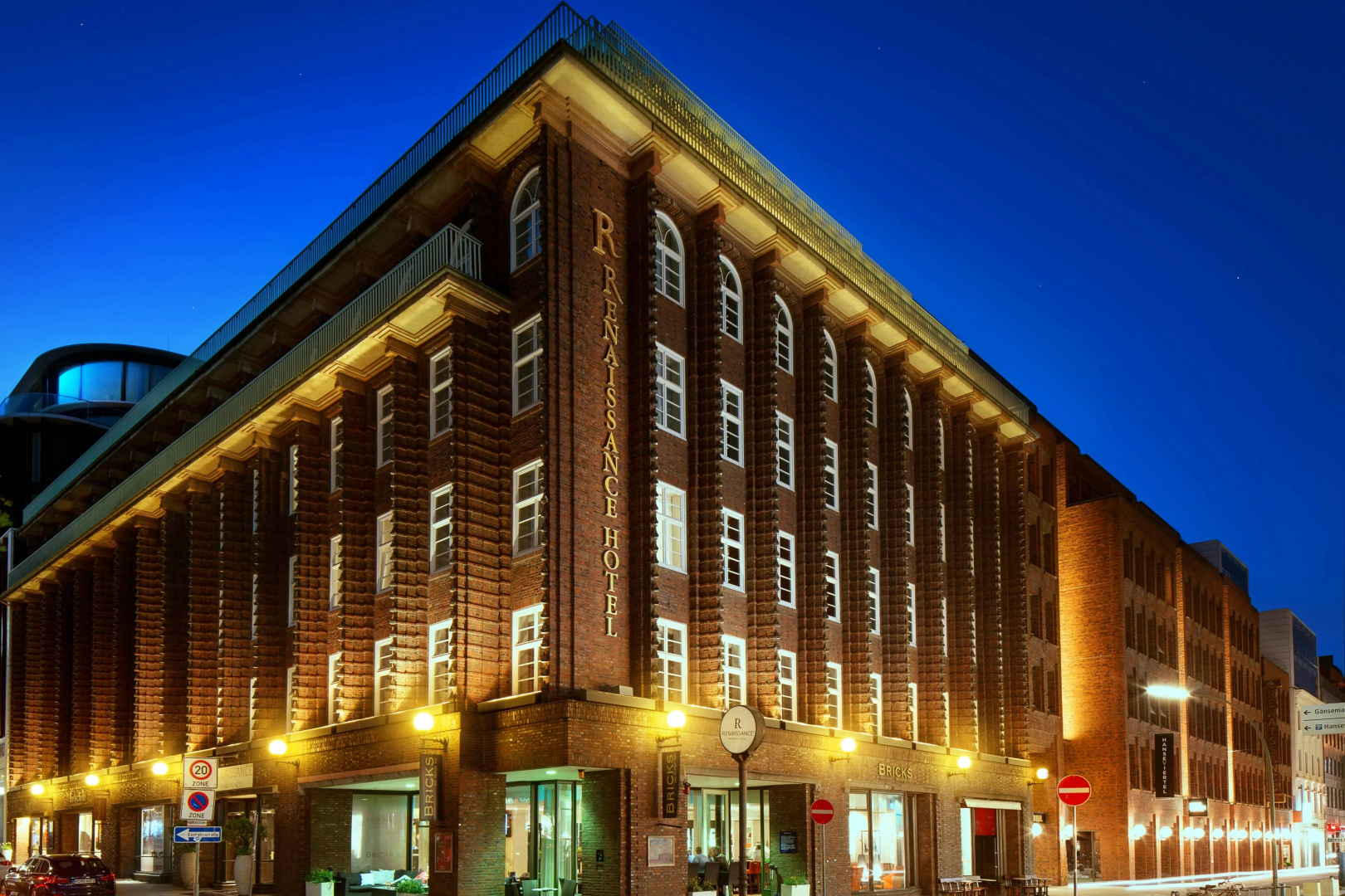 Photo - Renaissance Hamburg Hotel