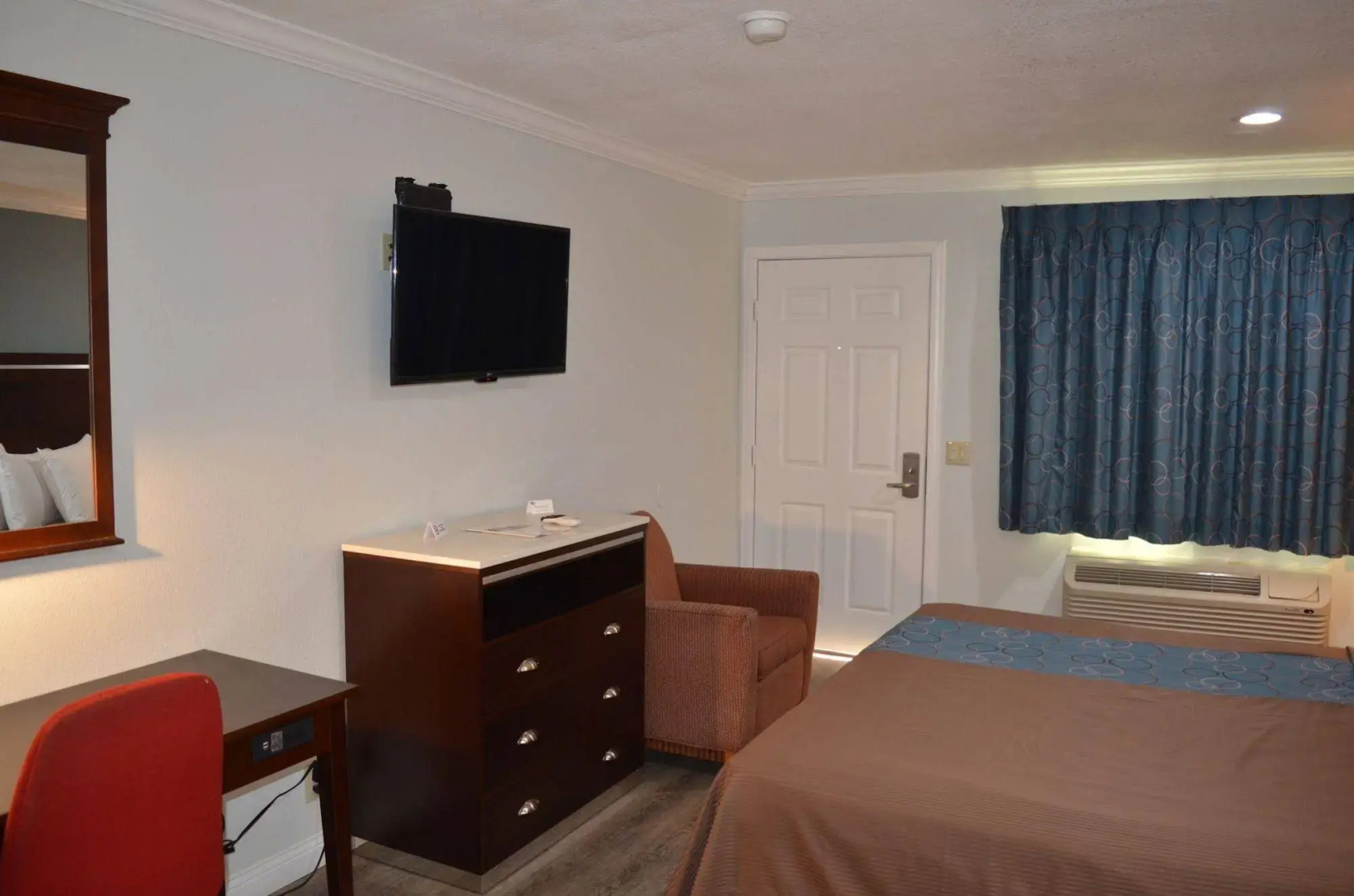 Foto - Welcome Inn Corona