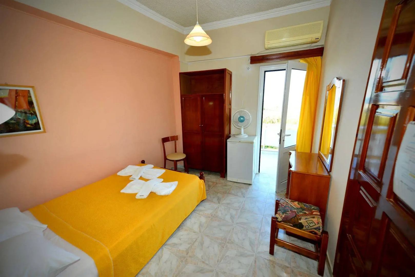 Foto - Bikakis Family Apartments