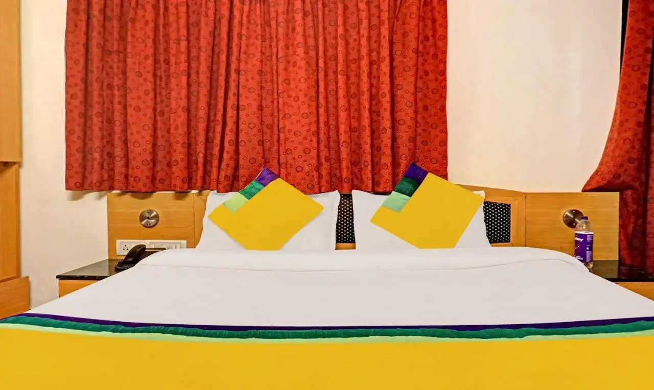 Photo - Itsy Hotels Crown Inn