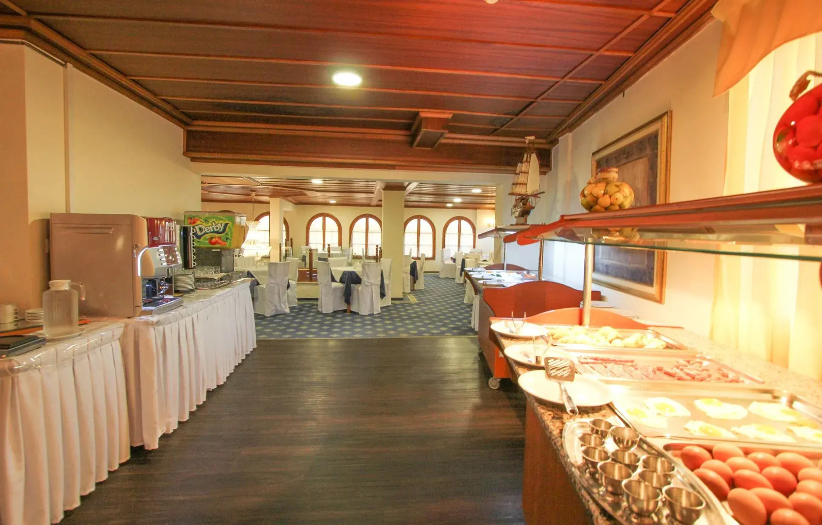 Photo - Diana Hotel
