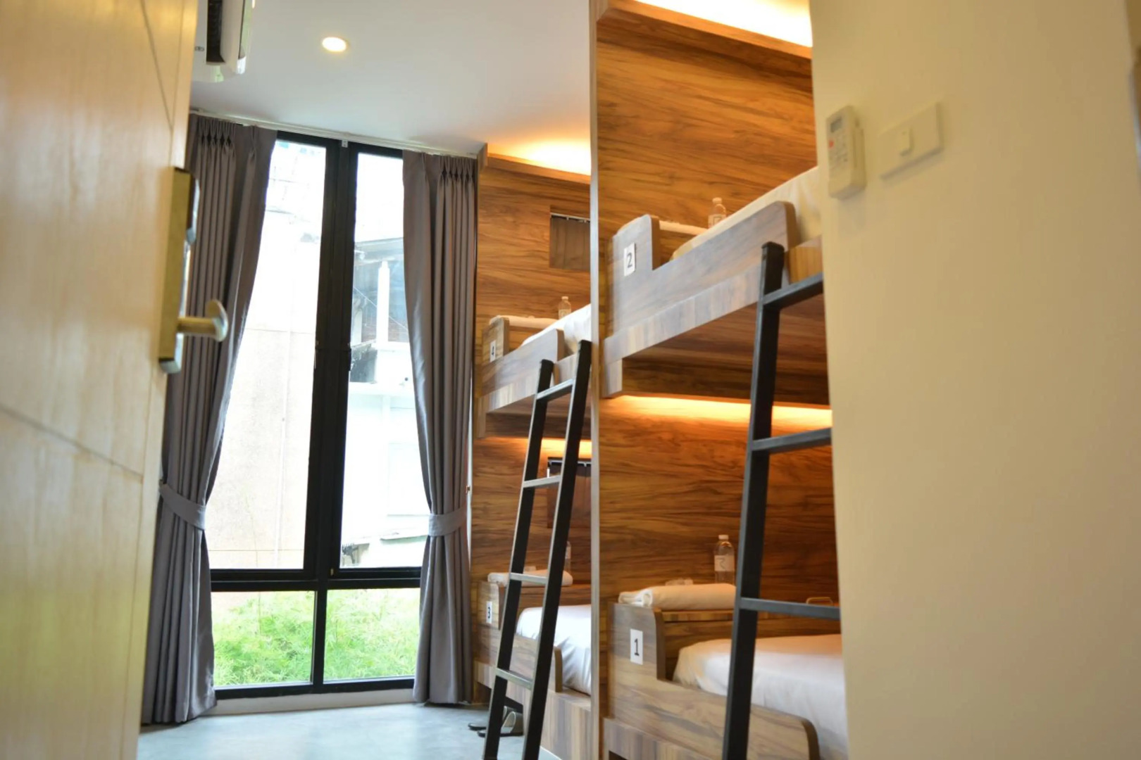 Photo - Rezt Bangkok