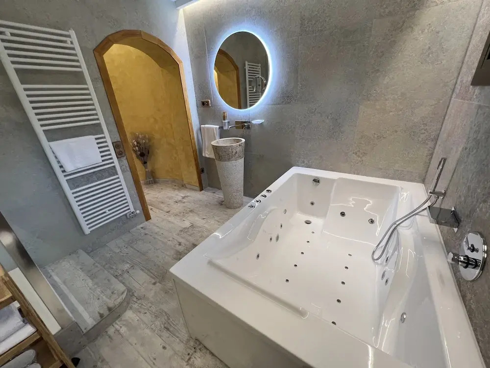 Foto - El Molí de Pontons suites con jacuzzi spa